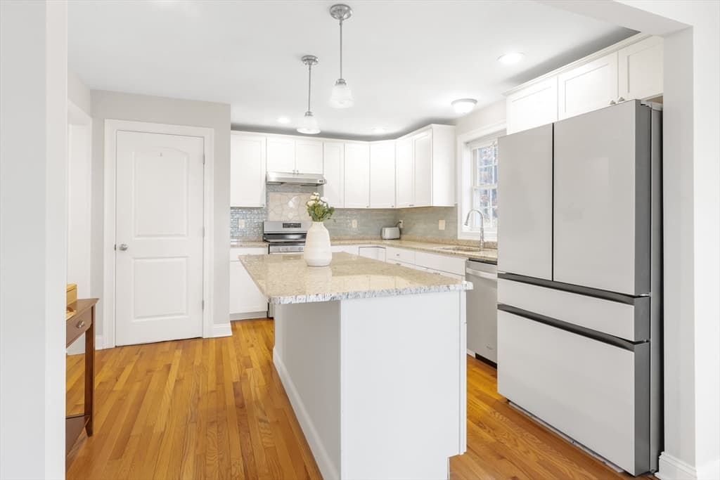 Condominium at 6 Pine Hill Way # B, Harvard MA 01451, Harvard, photo 3 of 24