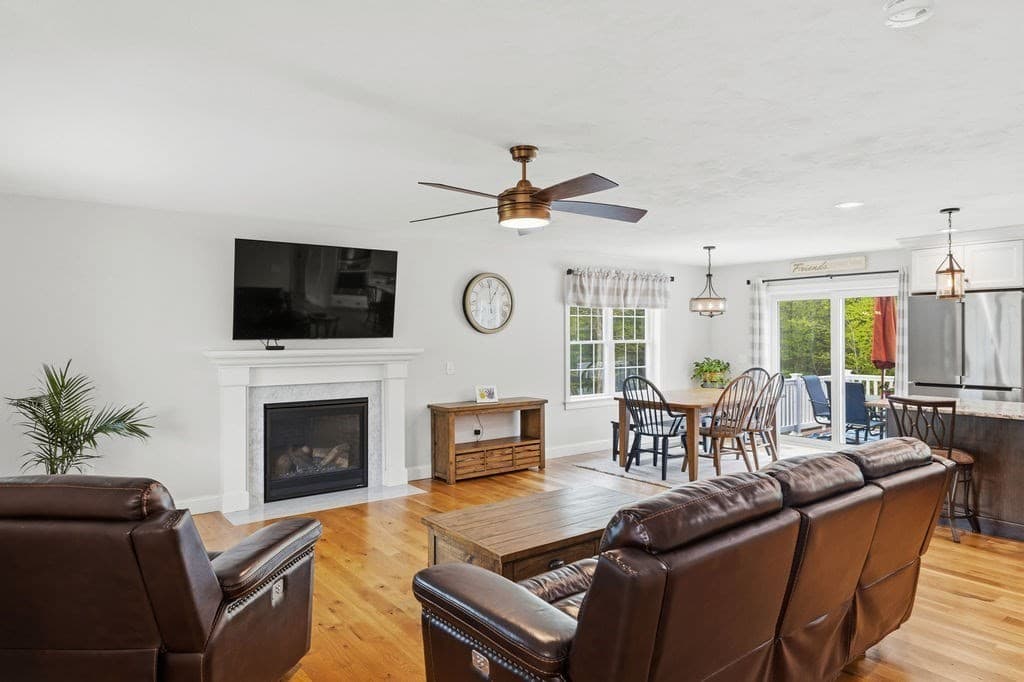 Single Family Residence at 2233 Maple Swamp Road, Dighton MA 02764, photo 12 of 42
