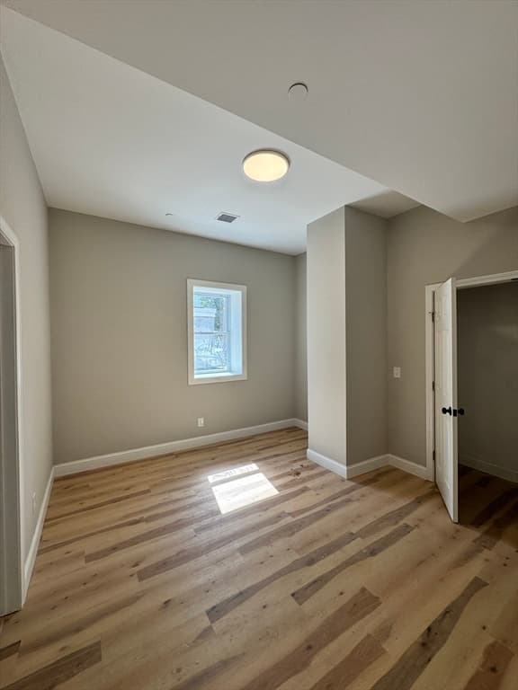 605 Millbury St, Worcester MA 01604 photo 30