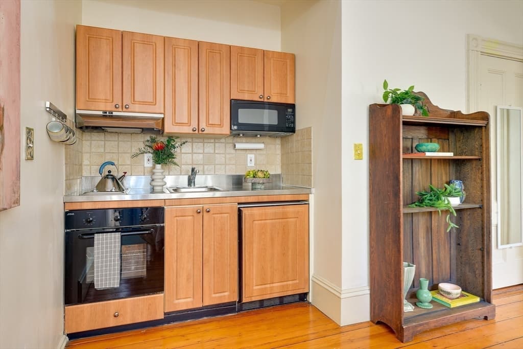 Condominium at 70-1 Cushing Street # 1, Cambridge MA 02138, Cambridge, photo 6 of 16