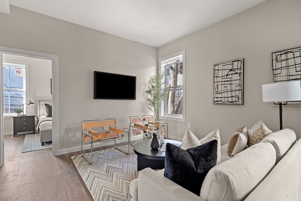 Condominium at 28 Hansborough St. # 5, Boston MA 02124, Boston, photo 4 of 15