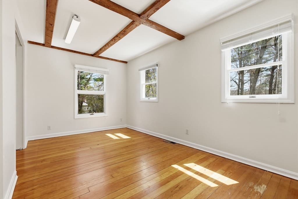 Single Family Residence at 10 Avila Rd, Billerica MA 01821, photo 8 of 31