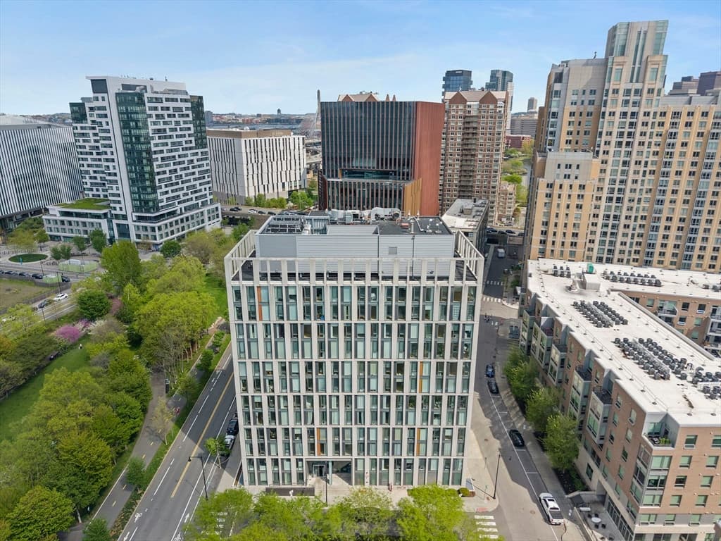 Condominium at 2 Earhart St # 308, Cambridge MA 02141, Cambridge, photo 16 of 20