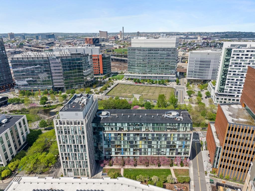 Condominium at 2 Earhart St # 308, Cambridge MA 02141, Cambridge, photo 19 of 20