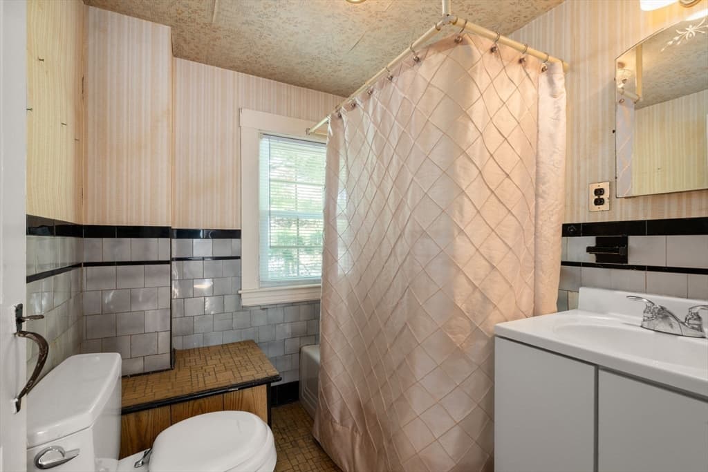 Single Family Residence at 45 Bonair Street, Boston MA 02132, photo 18 of 25