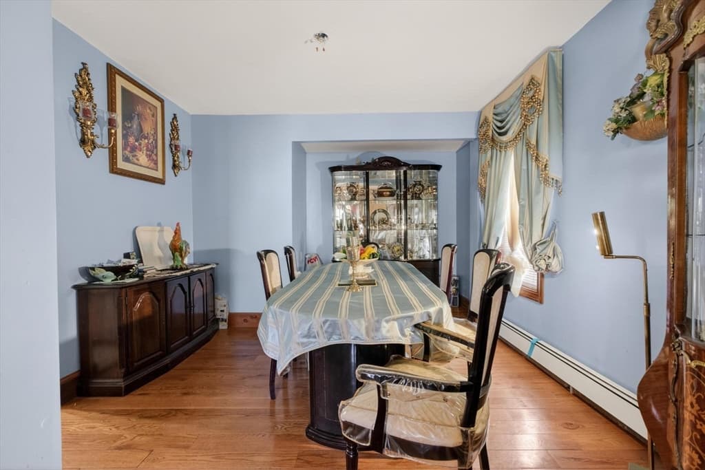 Single Family Residence at 377 Union St, Leominster MA 01453, photo 11 of 37