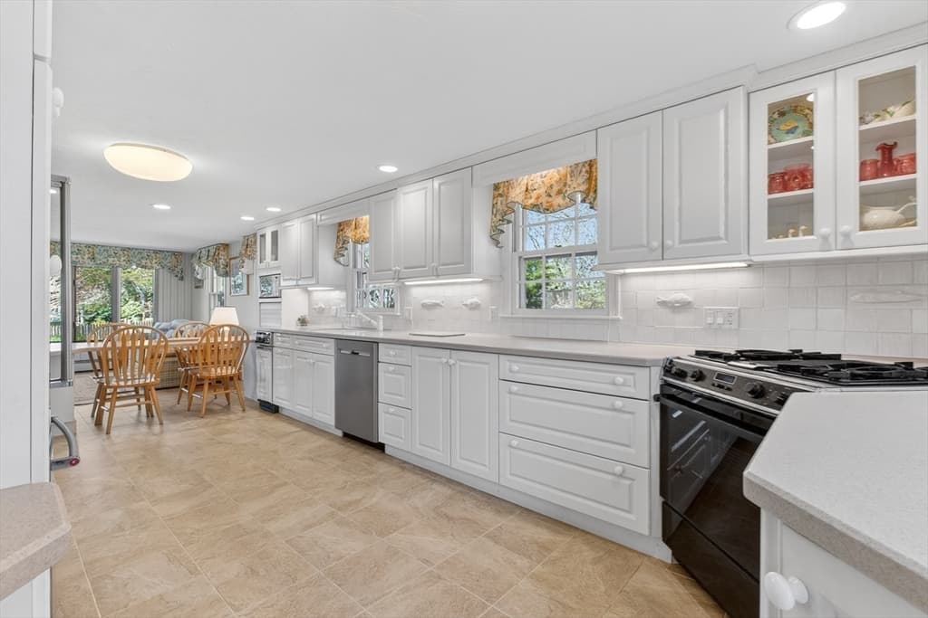 38 Nemasket Rd, Falmouth MA 02540 photo 18