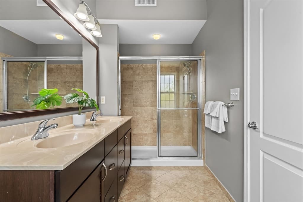Condominium at 57 Townsend Blvd # 57, Westborough MA 01581, photo 27 of 39