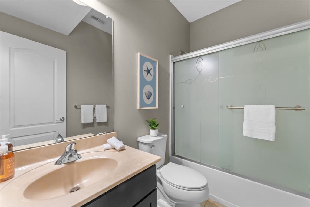 Condominium at 57 Townsend Blvd # 57, Westborough MA 01581, photo 6 of 39