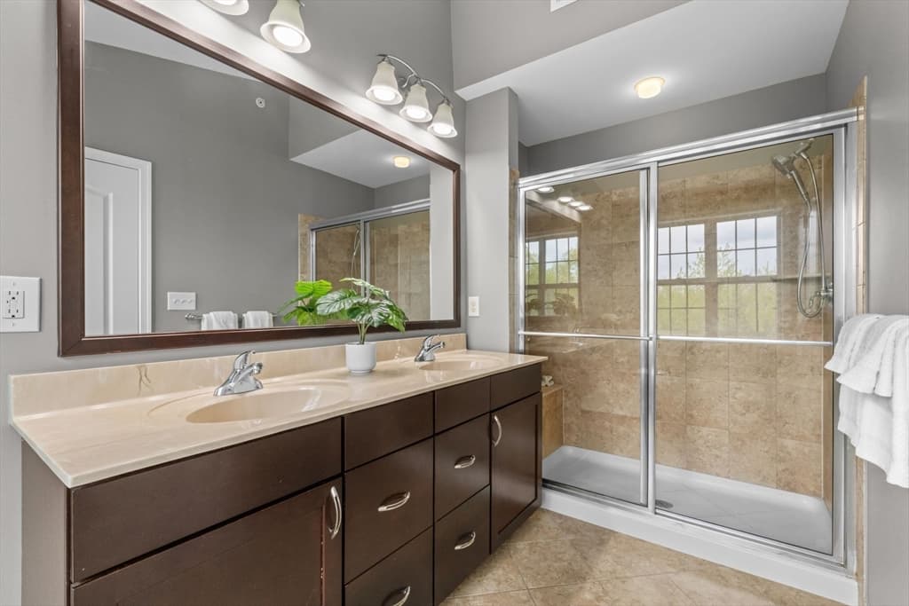 Condominium at 57 Townsend Blvd # 57, Westborough MA 01581, photo 28 of 39