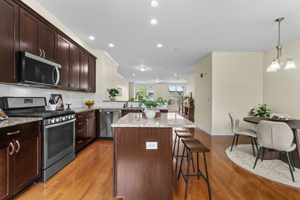 Condominium at 57 Townsend Blvd # 57, Westborough MA 01581, photo 15 of 39