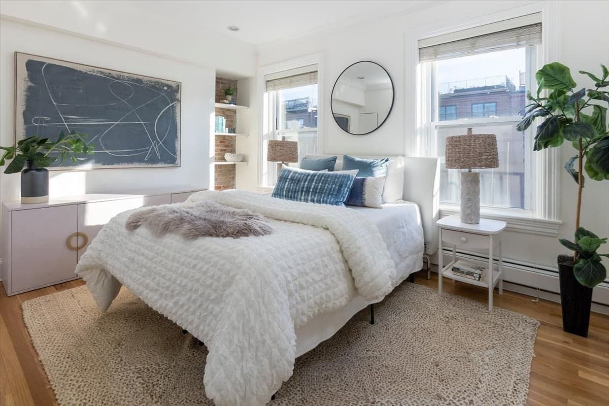 Condominium at 20 Union Park # 4, Boston MA 02118, photo 8 of 11