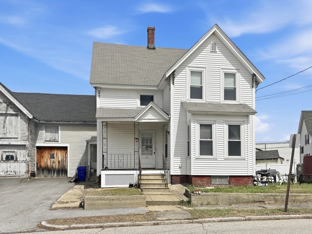 808 Grove St, Manchester NH 03103