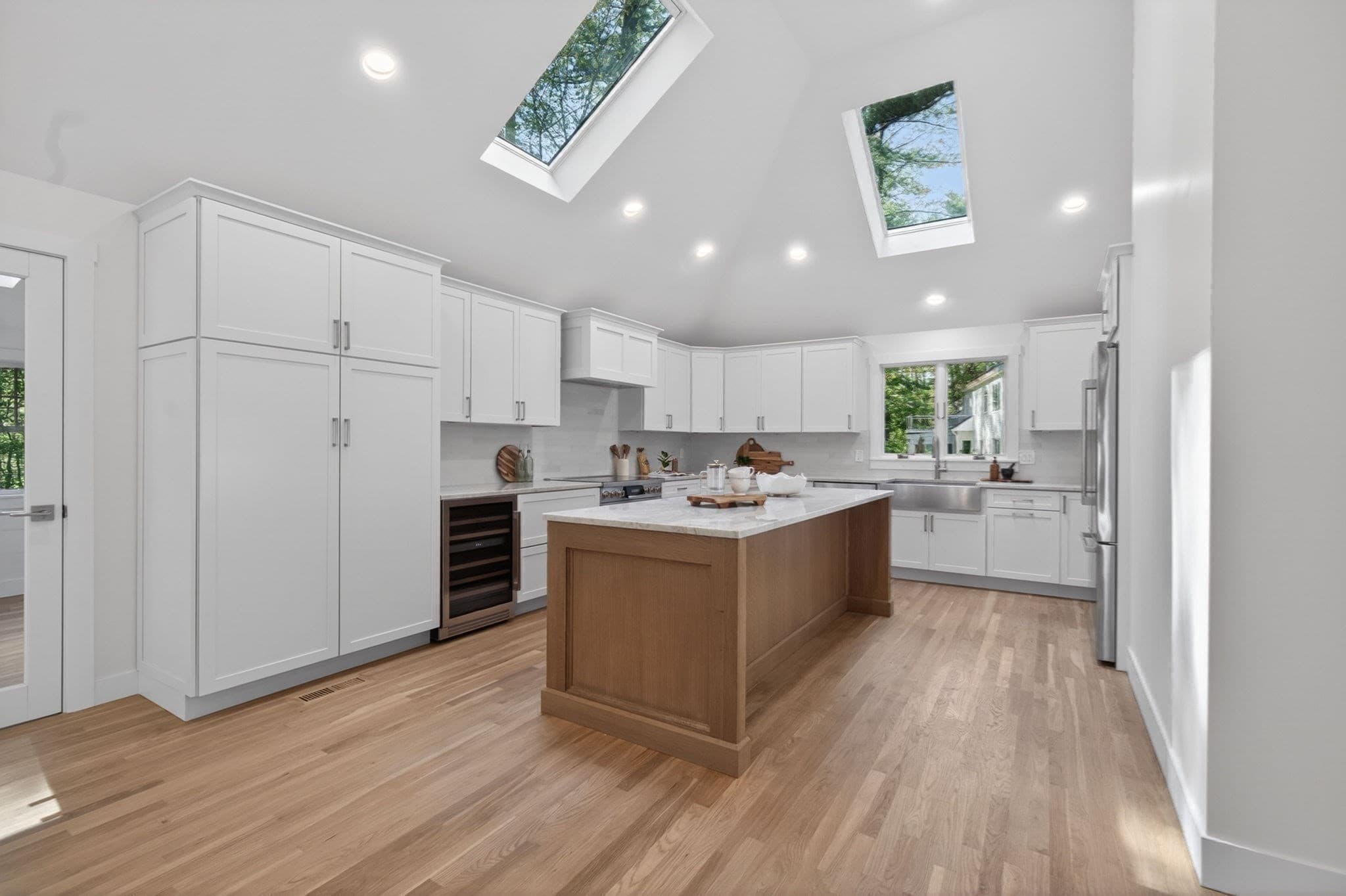 Single Family Residence at 65 Fox Run Rd, Sudbury MA 01776, photo 2 of 39