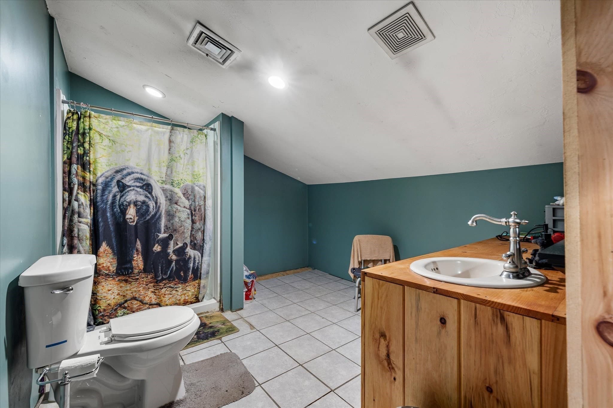 Single Family Residence at 8 Oakwood Rd, Brimfield MA 01010, Brimfield, photo 22 of 35