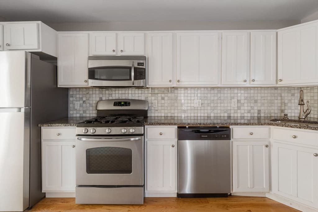 Condominium at 6 Porter Road # 1L, Cambridge MA 02140, Cambridge, photo 7 of 18