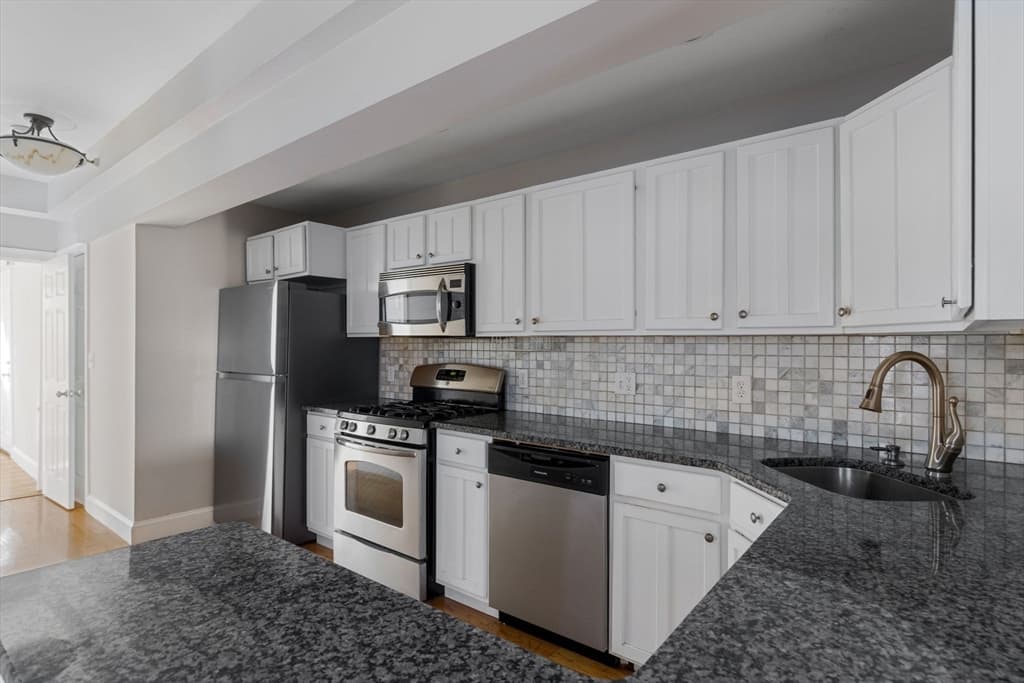 Condominium at 6 Porter Road # 1L, Cambridge MA 02140, Cambridge, photo 8 of 18
