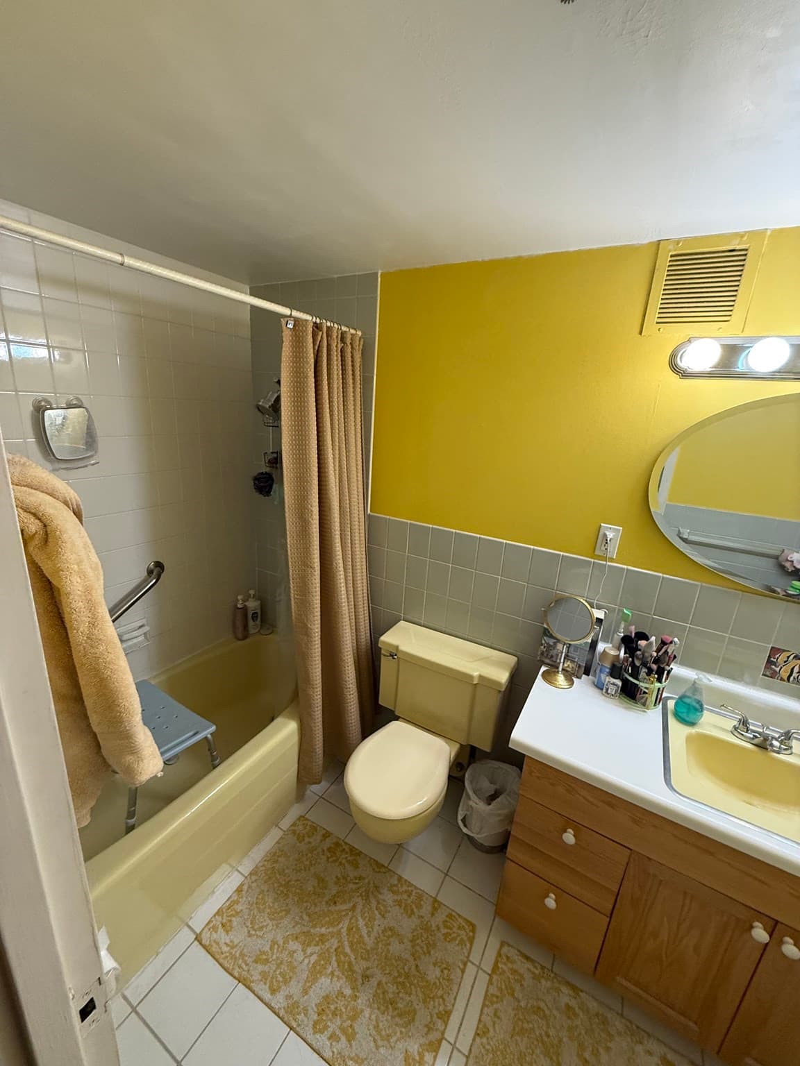 Condominium at 300 Lynn Shore Drive # 207, Lynn MA 01902, photo 18 of 29