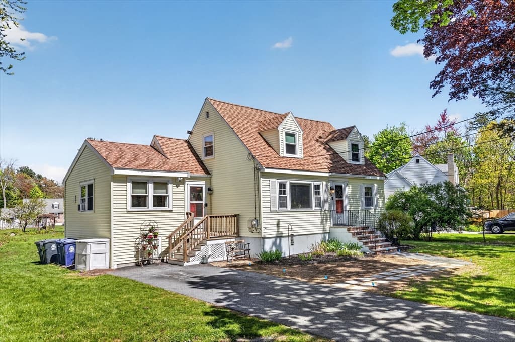 Single Family Residence at 34 Andover St, Wilmington MA 01887, photo 30 of 40