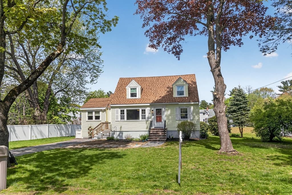 Single Family Residence at 34 Andover St, Wilmington MA 01887, photo 34 of 40