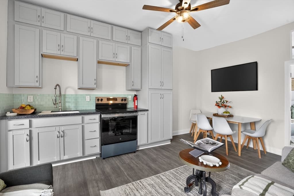 Condominium at 997-1003 Saratoga St # 2, Boston MA 02128, Boston, photo 4 of 14