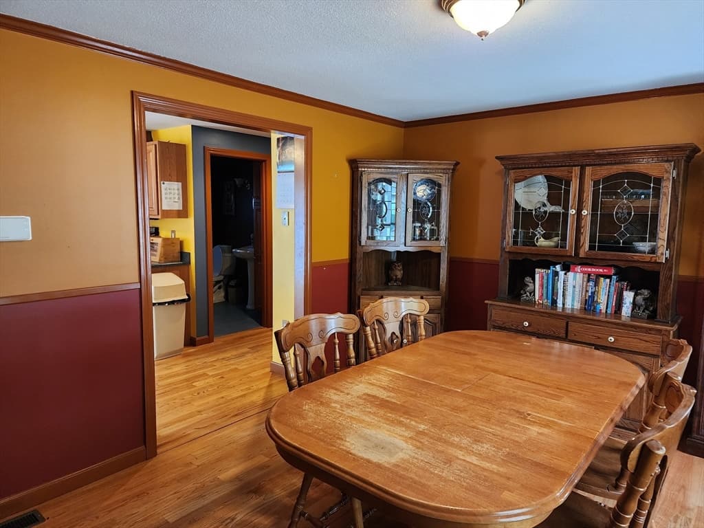 Single Family Residence at 33 Guerin St, Chicopee MA 01020, Chicopee, photo 12 of 26