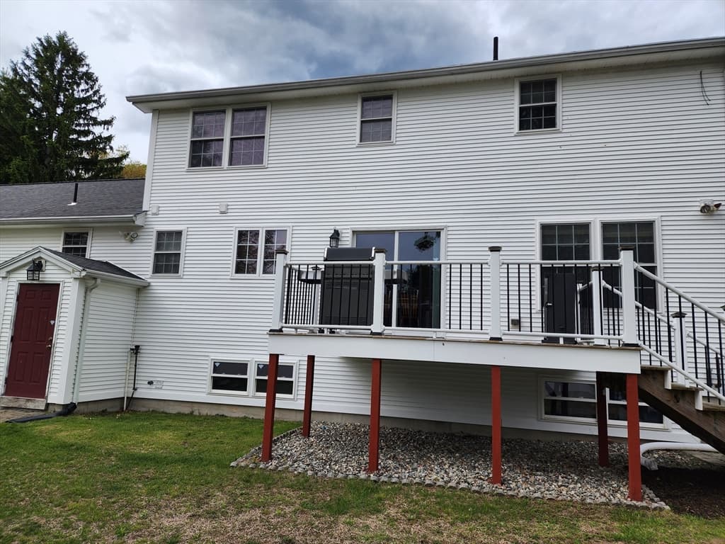 Single Family Residence at 33 Guerin St, Chicopee MA 01020, Chicopee, photo 5 of 26