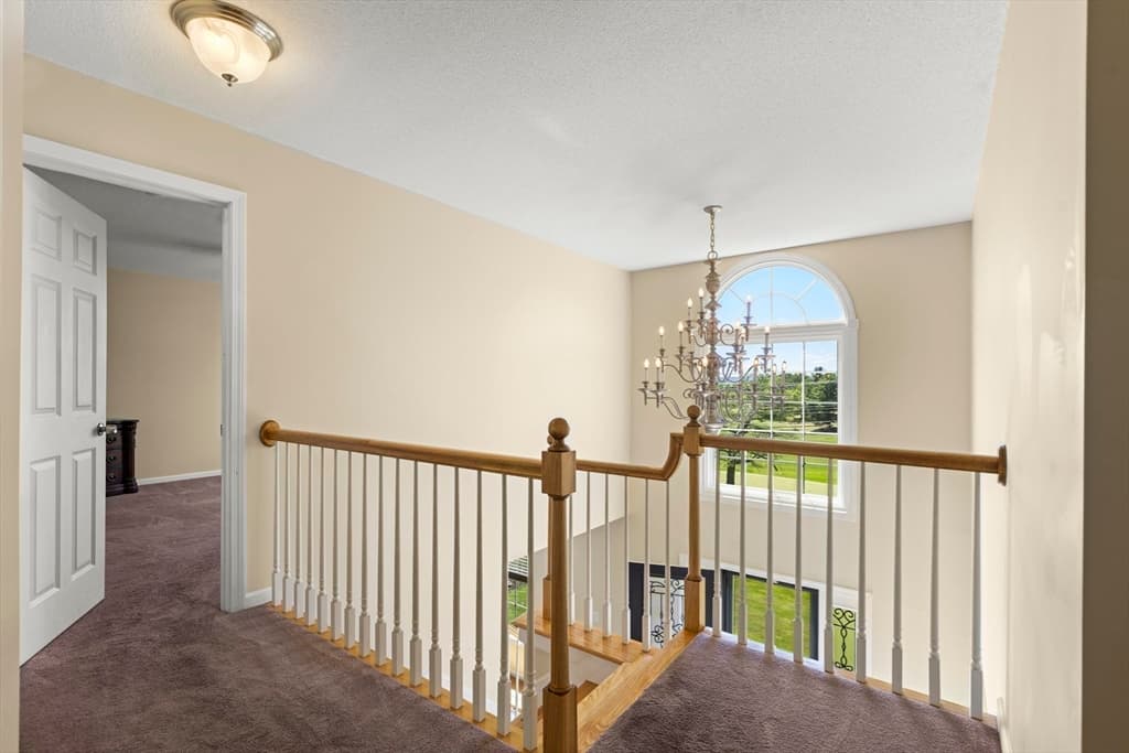 Single Family Residence at 1507 E Mountain Rd, Westfield MA 01085, photo 16 of 42