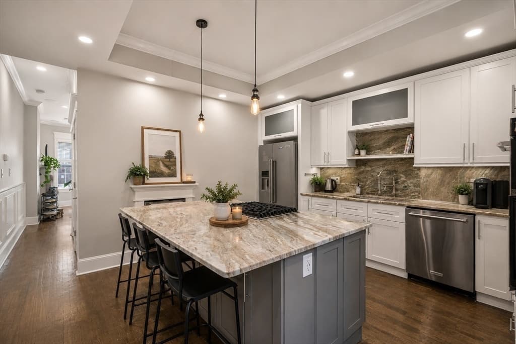 209 Green St, Cambridge MA 02139 photo 3