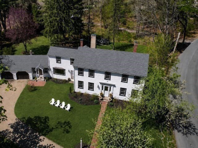 375 Linebrook Rd, Ipswich MA 01938
