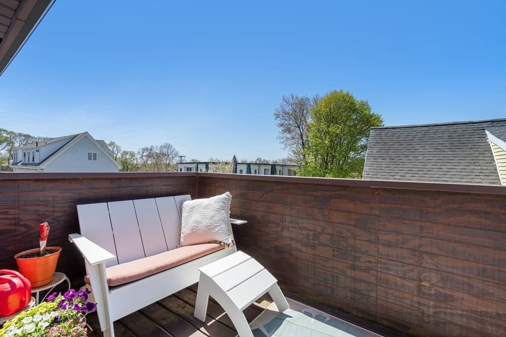 32 Farragut Ave # 3, Somerville MA 02144 photo 7