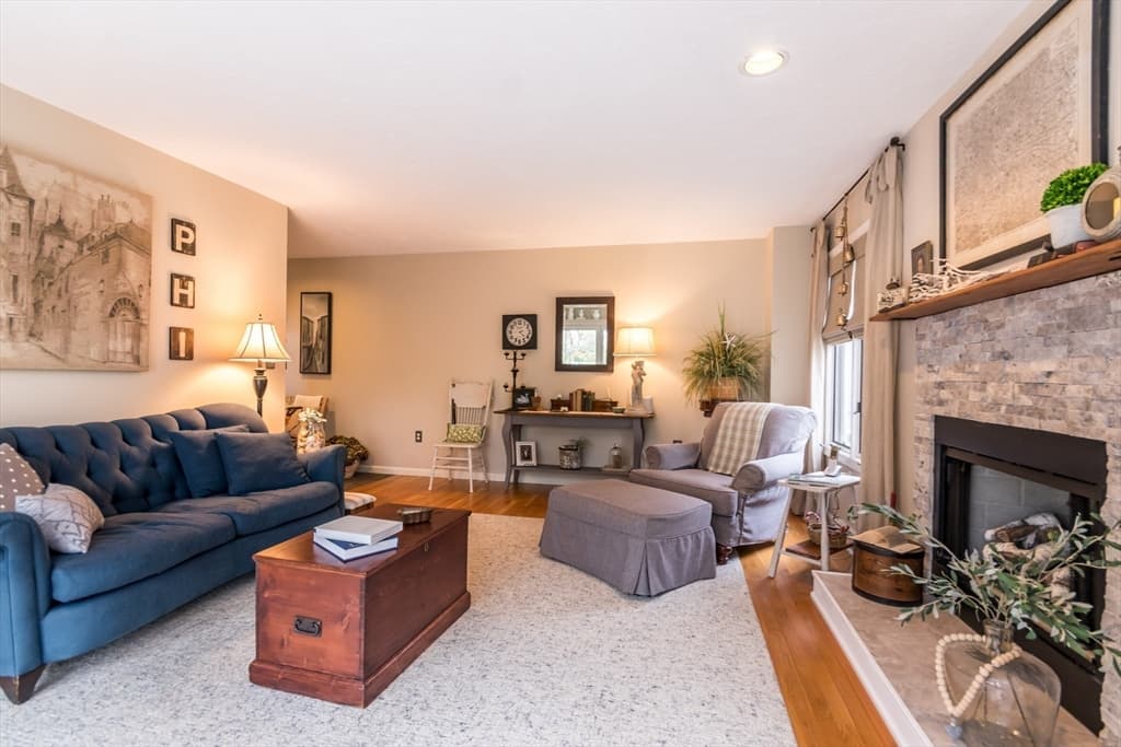 Condominium at 6 Aspen Rd # 6, Bourne MA 02532, photo 12 of 40