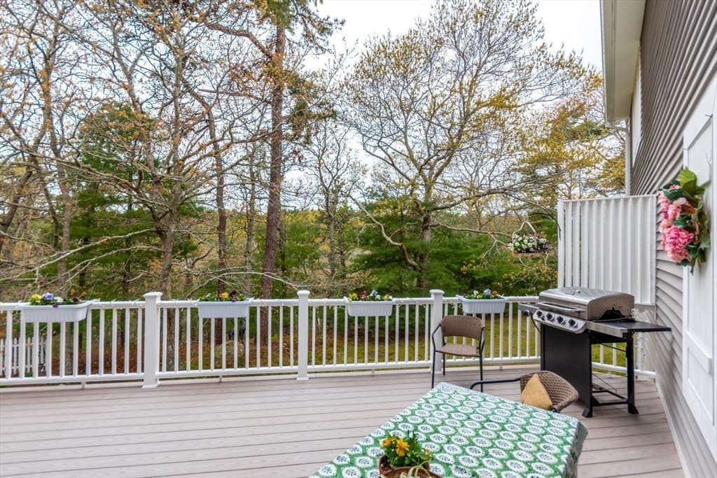 Condominium at 6 Aspen Rd # 6, Bourne MA 02532, photo 37 of 40