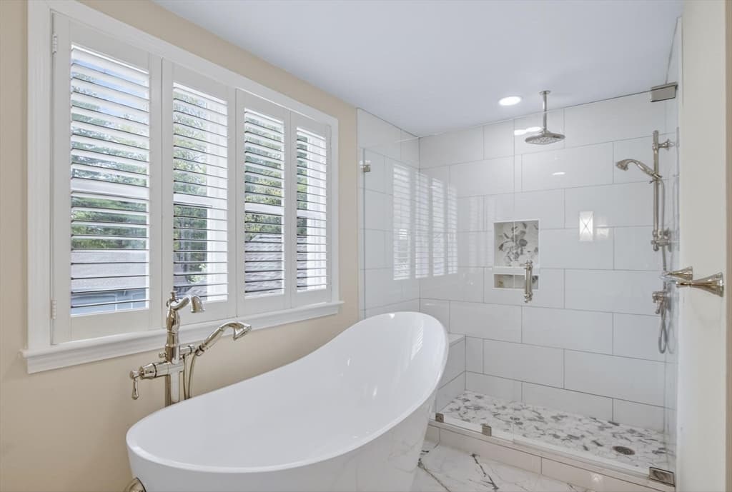 Condominium at 4 Deer Grass Ln # 4, Acton MA 01720, photo 27 of 42