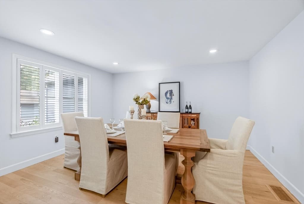 Condominium at 4 Deer Grass Ln # 4, Acton MA 01720, photo 9 of 42