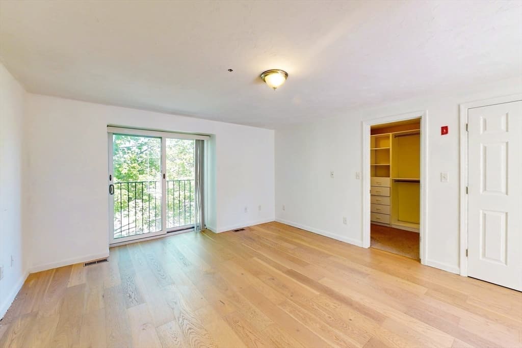 Condominium at 110 Coolidge Hill Rd # 4, Watertown MA 02472, photo 17 of 19