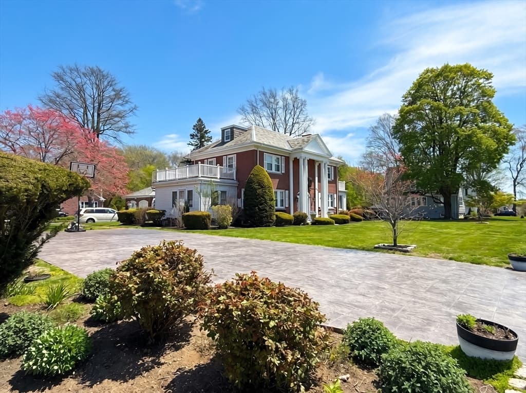 Single Family Residence at 115 Hawthorn Rd, Braintree MA 02184, Braintree, photo 2 of 37