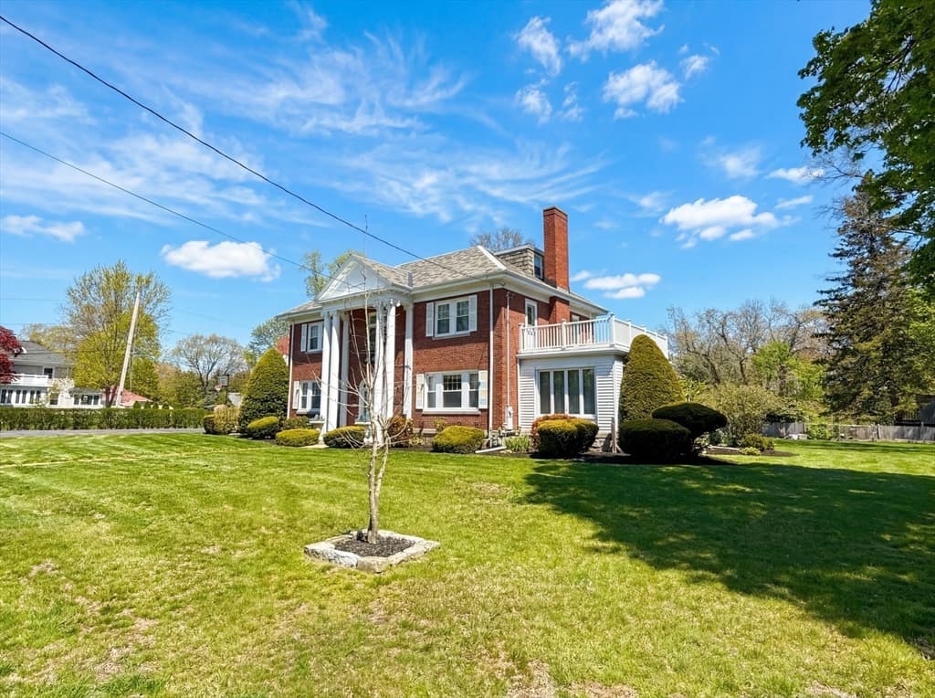 Single Family Residence at 115 Hawthorn Rd, Braintree MA 02184, Braintree, photo 3 of 37
