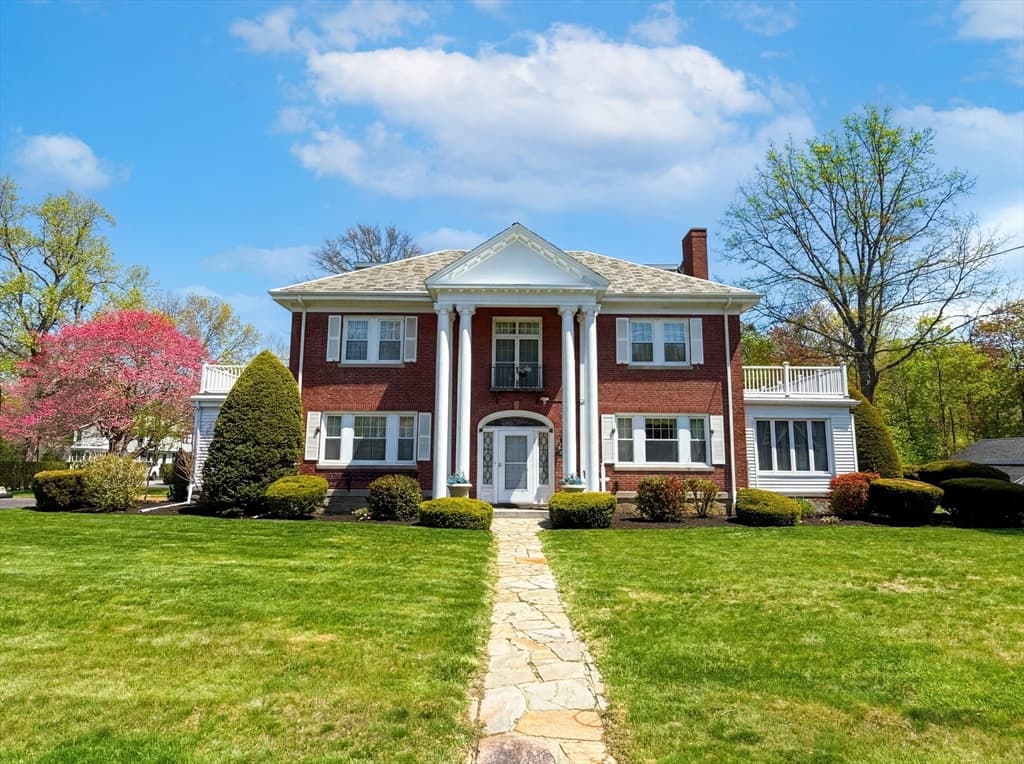 115 Hawthorn Rd, Braintree MA 02184