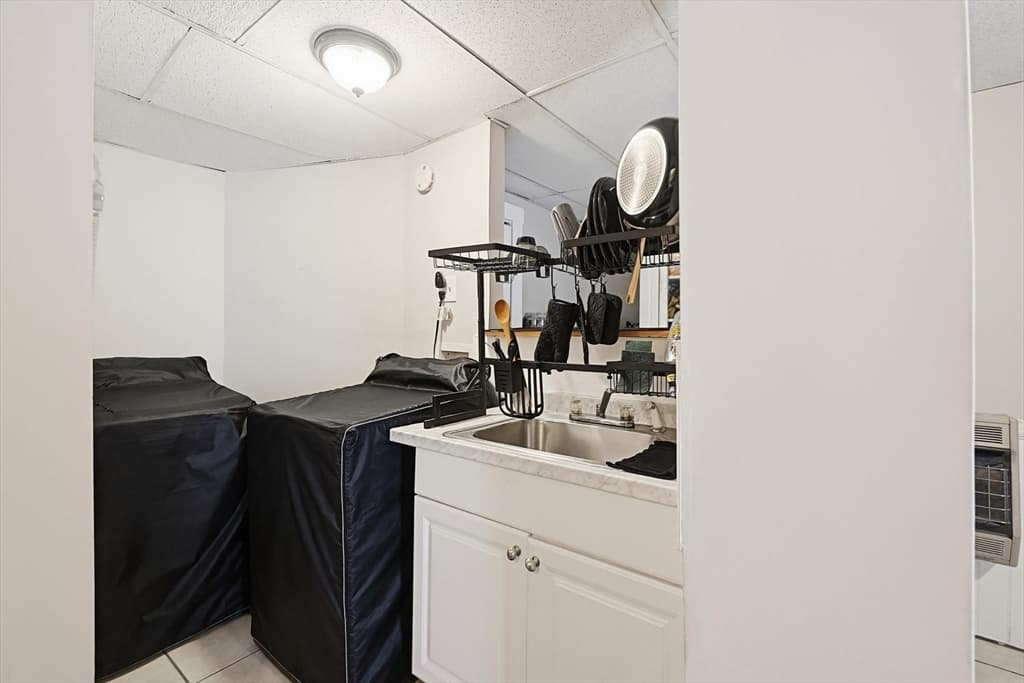 22 Hollywood St # 4B, Worcester MA 01610 photo 6