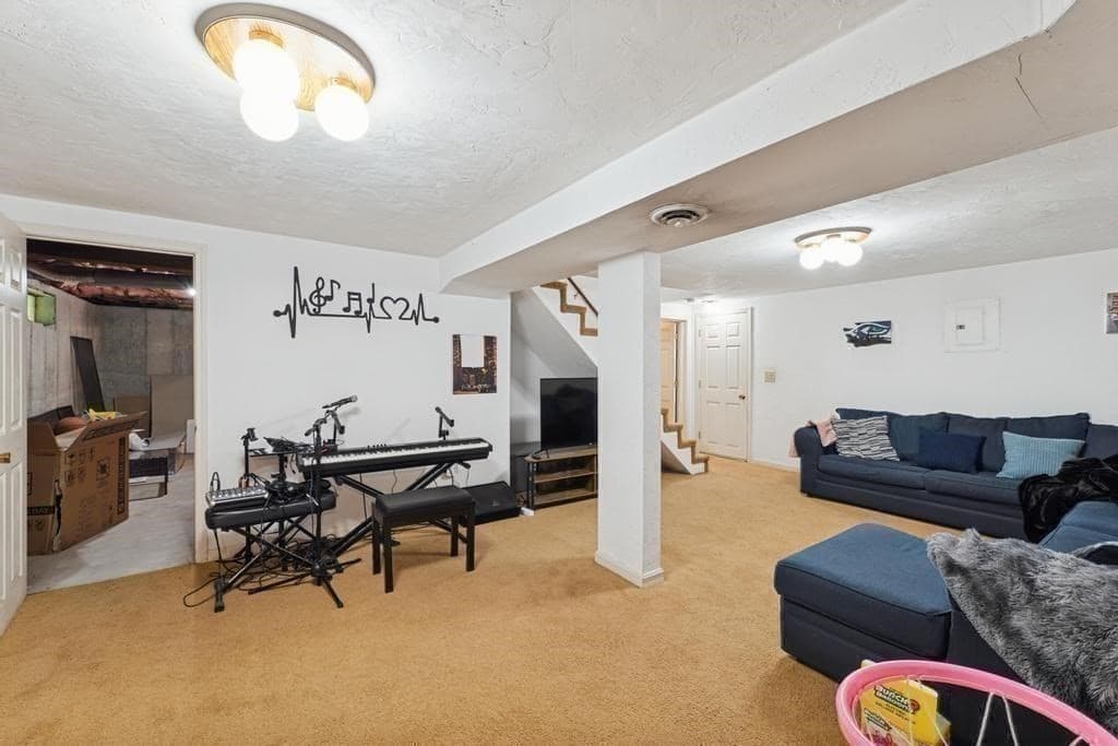 Condominium at 292 Island St # 292, Stoughton MA 02072, photo 19 of 20