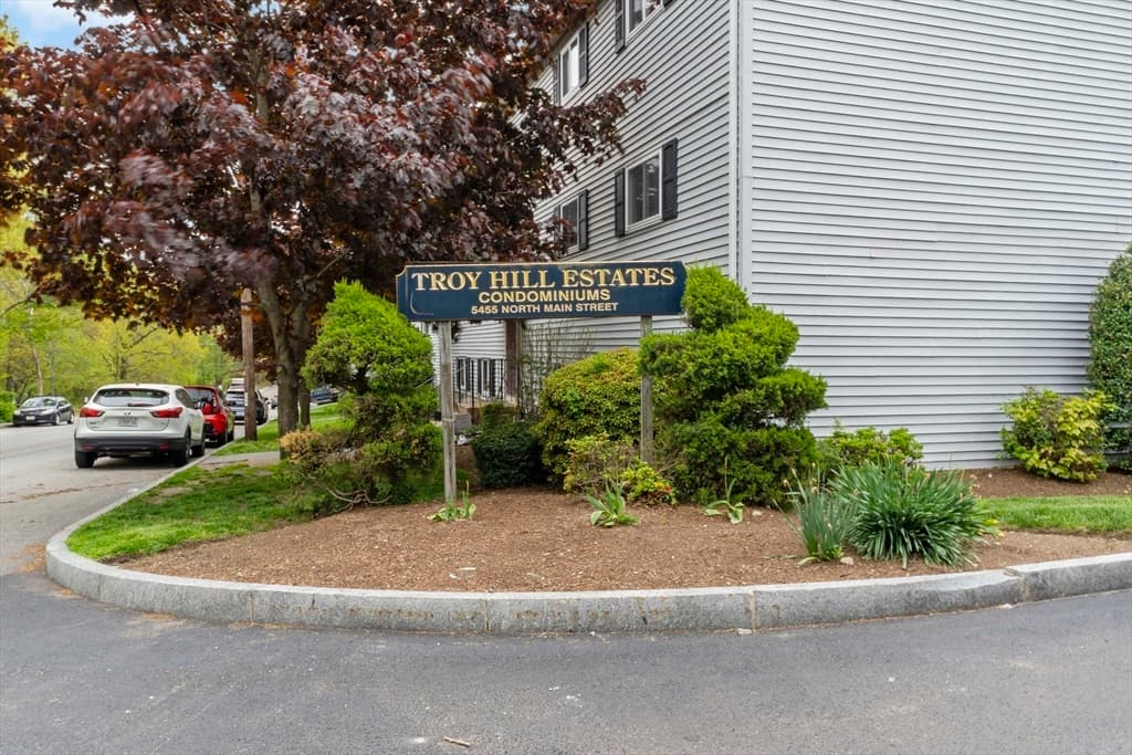 5455 N Main St # 4D, Fall River MA 02720 photo 4