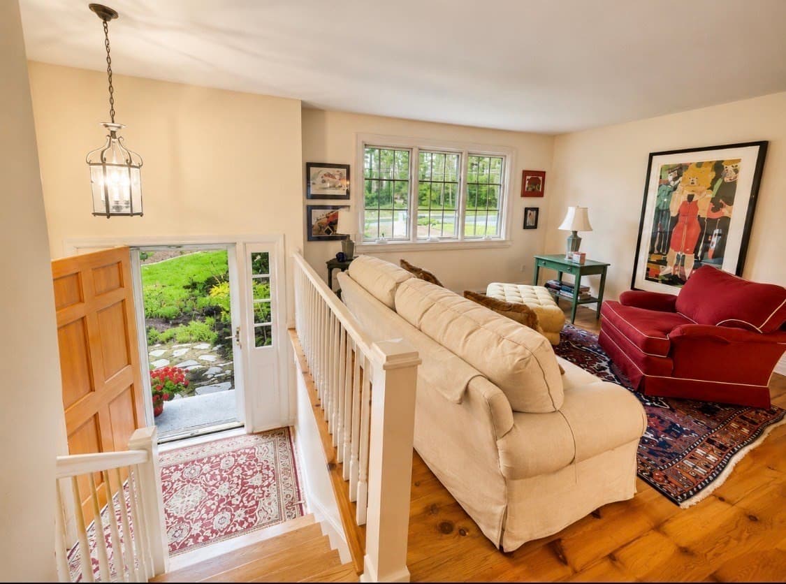 Single Family Residence at 100 S Harbor Rd, Townsend MA 01469, Townsend, photo 4 of 29