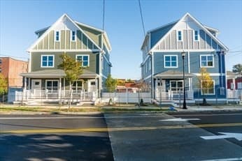 680 South East St., Holyoke MA 01040