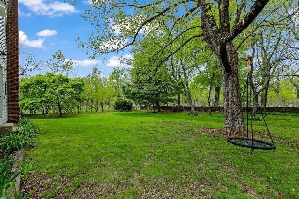 26 Bacon Sq, Plainville MA 02762 photo 25
