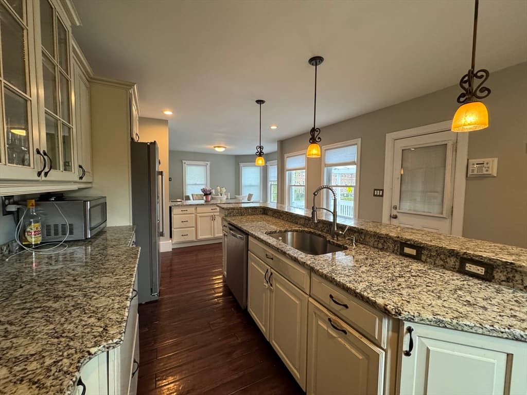 343 South St, Fitchburg MA 01420 photo 6