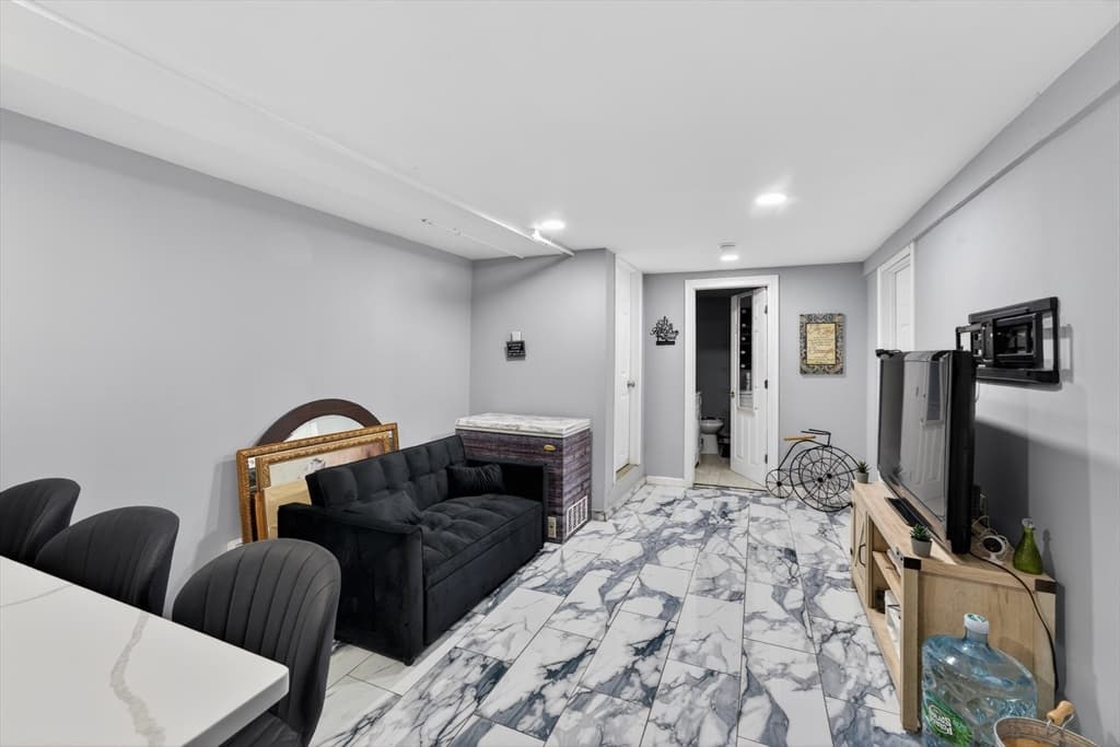 25 Tripoli St, Cranston RI 02909 photo 26