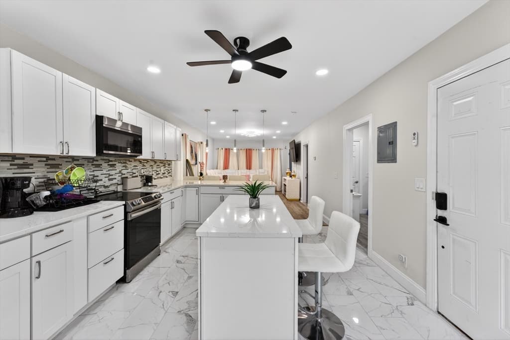 25 Tripoli St, Cranston RI 02909 photo 7