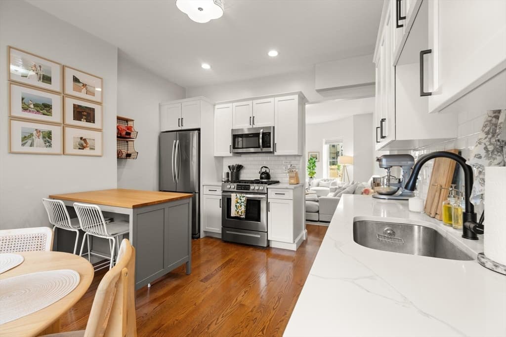 Condominium at 145 N St # 1, Boston MA 02127, Boston, photo 6 of 19