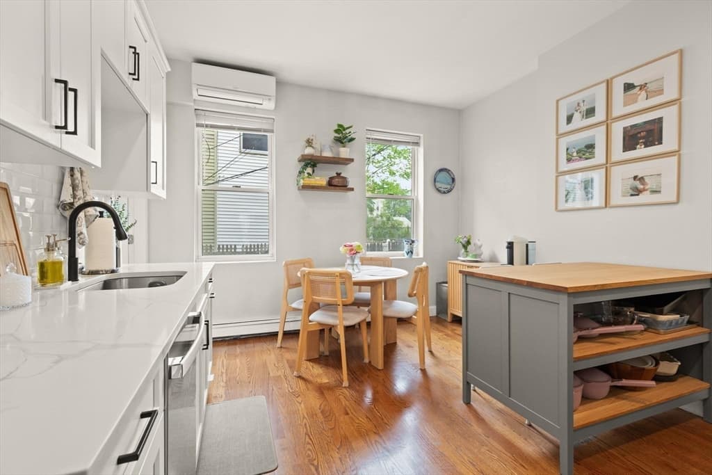 Condominium at 145 N St # 1, Boston MA 02127, Boston, photo 9 of 19